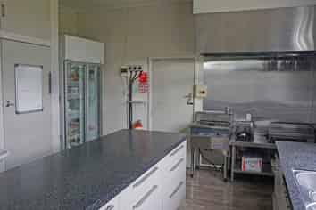 The Nightcaps Hotel Is for Sale