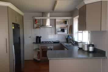 8 Myers Road, Manurewa