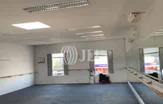 First Floor Retail/Showroom