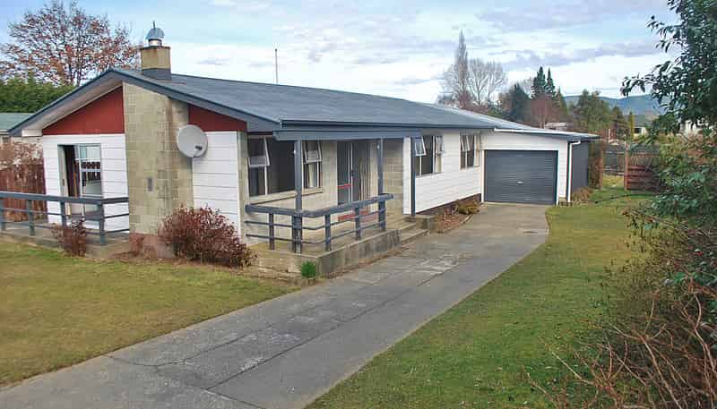 19 Gunn Street, Te Anau