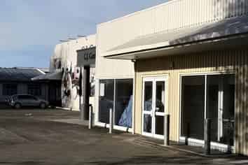 Clean office / retail                                                                          