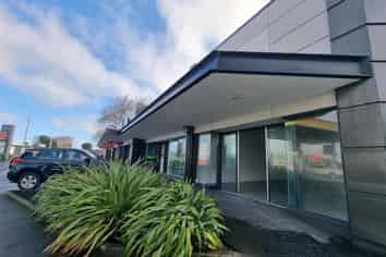 Oak Junction Retail Hub