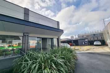 Oak Junction Retail Hub