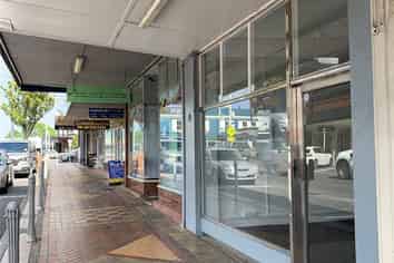 High Exposure Pukekohe Retail!