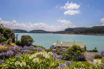 700 Te Waitere Road, Taharoa