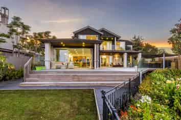 2 Seacliffe Avenue, Belmont