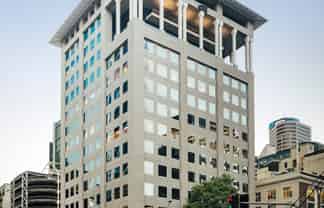 Stunning refurb amongst the action