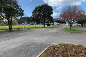 Refurbished First Floor Office with Car Parks