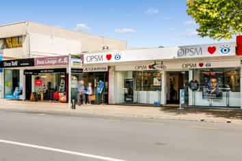 Fantastic retail opportunity in Browns bay