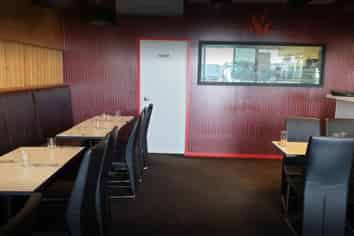 89.65M2 RETAIL - TAKANINI