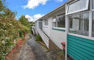 20C Meadow Street, Mornington