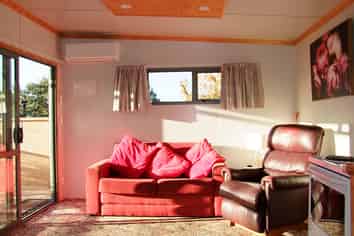  Portable Home, Milton