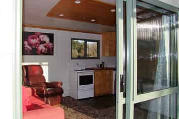  Portable Home, Milton