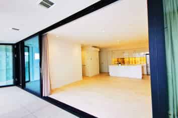 223B Green Lane West, Epsom