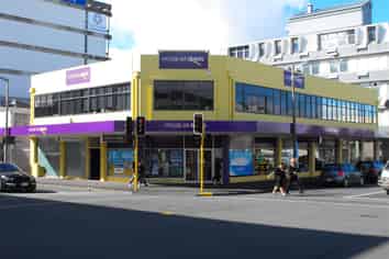 Central space with profile plus