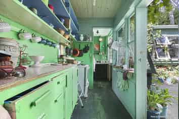 15 Hawkestone Street, Thorndon