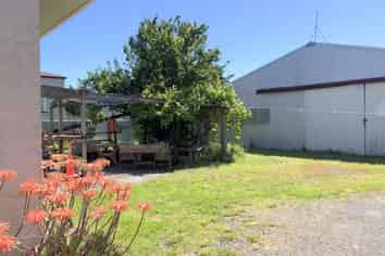 Commercial Shed + House!