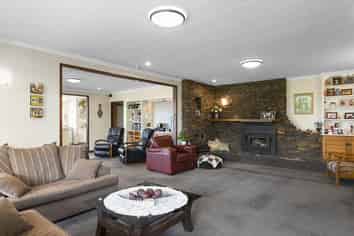 667 Paisley Road, Greenfield