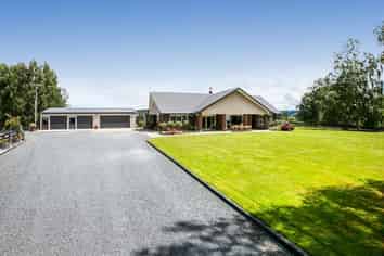 667 Paisley Road, Greenfield