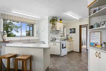 667 Paisley Road, Greenfield