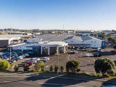 Standalone, Showroom Quality