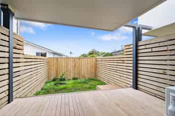 20/32 Koro Lane, Mangere Bridge