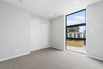 20/32 Koro Lane, Mangere Bridge