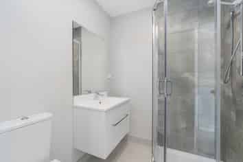 20/32 Koro Lane, Mangere Bridge