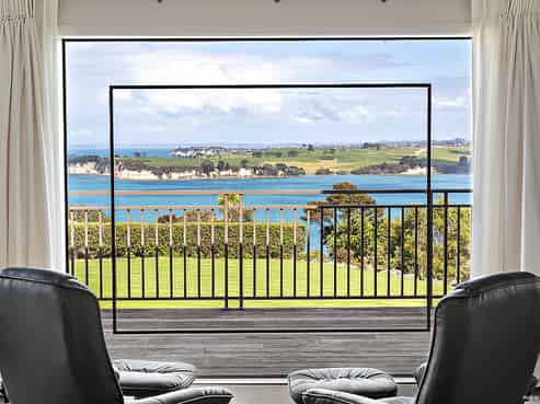 170 Wade River Road, Whangaparaoa