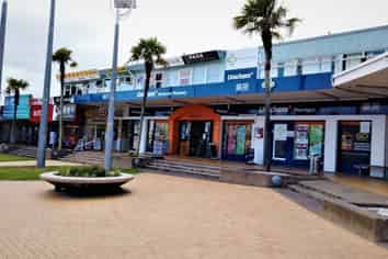 Turnkey takeaway space