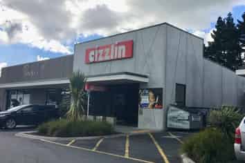 Food retail with kitchen fit-out 