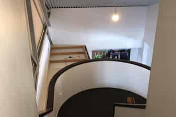 126 sqm tidy office on Carr road