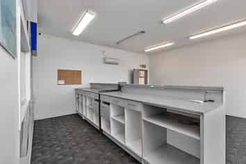 CBD Offices, Workshop and Yard