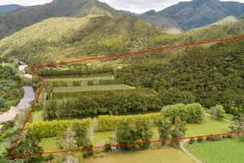 185B and 1 Hikuai School Road, Hikuai, Tairua