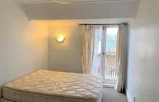 room/185 St George Street*, Papatoetoe