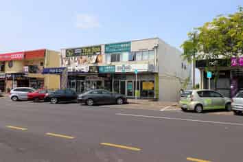 High Profile Retail Opportunity!