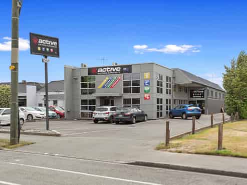 3 Tenants 2 Buildings 2 Titles 2 Street Frontages