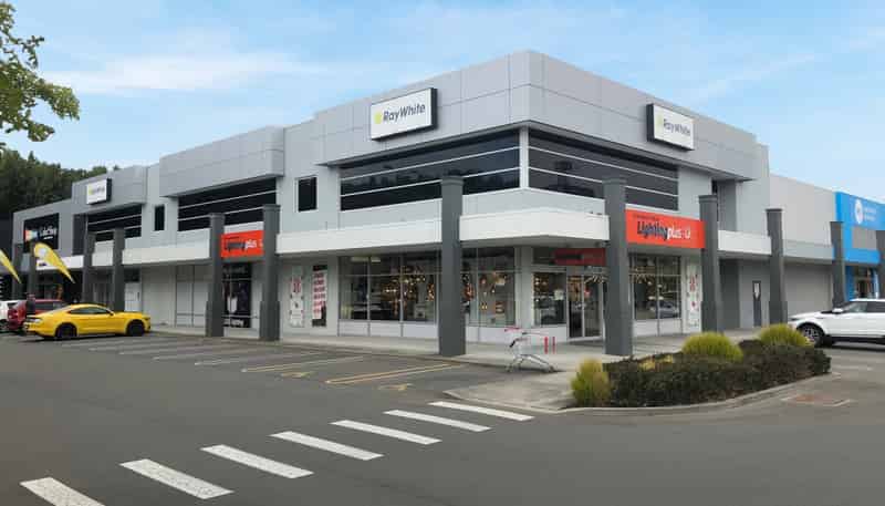 1 Radcliffe Road, Northwood