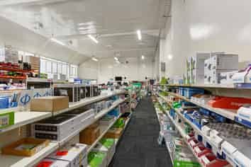 3 Tenants 2 Buildings 2 Titles 2 Street Frontages