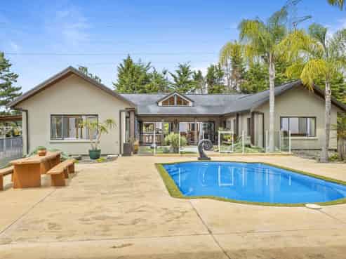 18 Collings Drive, Coatesville