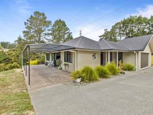 18 Collings Drive, Coatesville