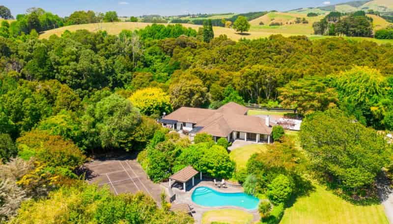 94 Fergusson Gully Road, Cambridge