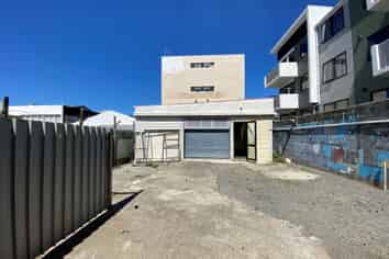 WAREHOUSE, WORKSHOP, YARD