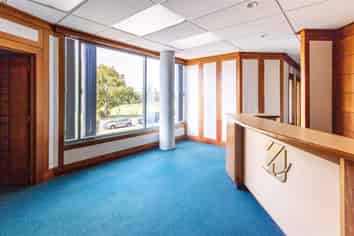 Motivated Vendor - Vacant Possession