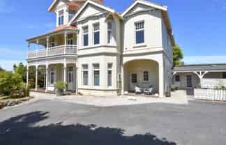 24 Melrose Street, Roslyn