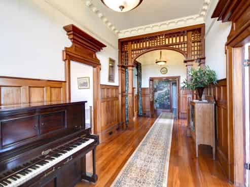 24 Melrose Street, Roslyn