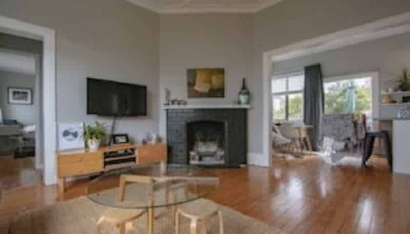 19 Old Lake Road, Narrow Neck