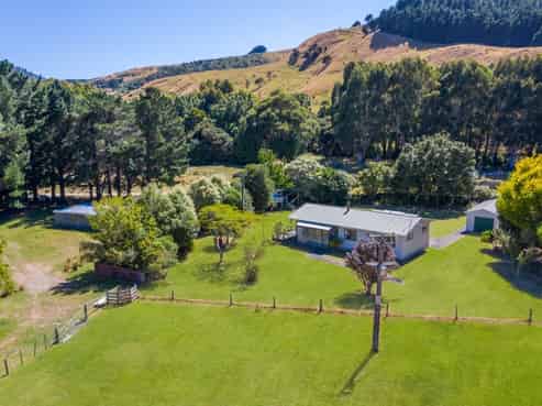 5645 Masterton Castlepoint Road, Tinui