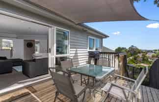 2/272 Glamorgan Drive, Torbay