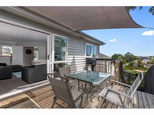 2/272 Glamorgan Drive, Torbay
